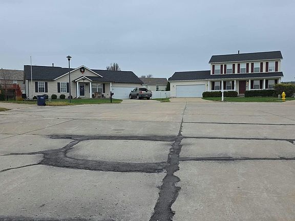 4th image of 41 Double Creek Ct