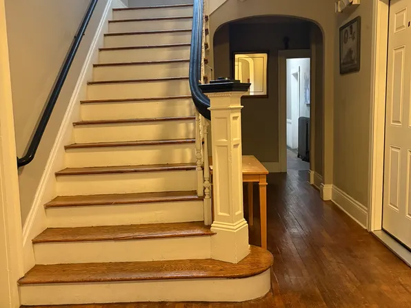 136 Chestnut St Unit 5, Lowell, MA 01852