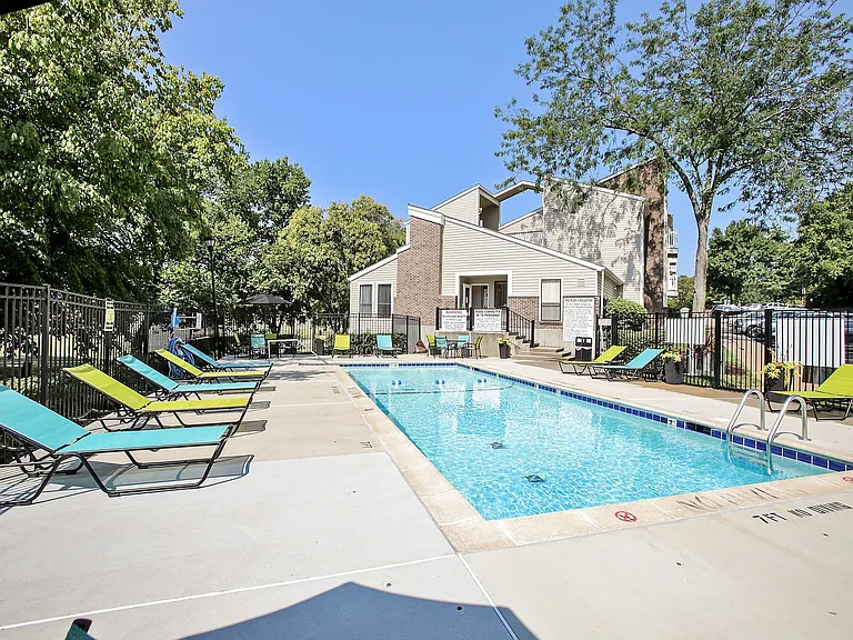 The Avalon Apartment Homes — Photo 19