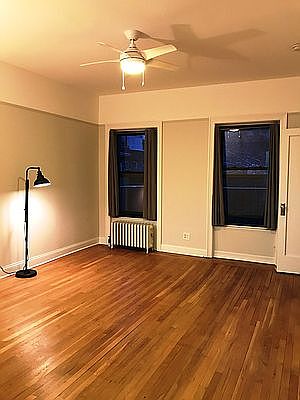 4th image of 4 Saint Lukes Pl #4REAR