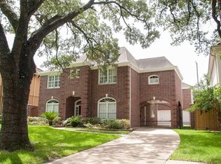 4607 Park Ct, Bellaire, TX 77401