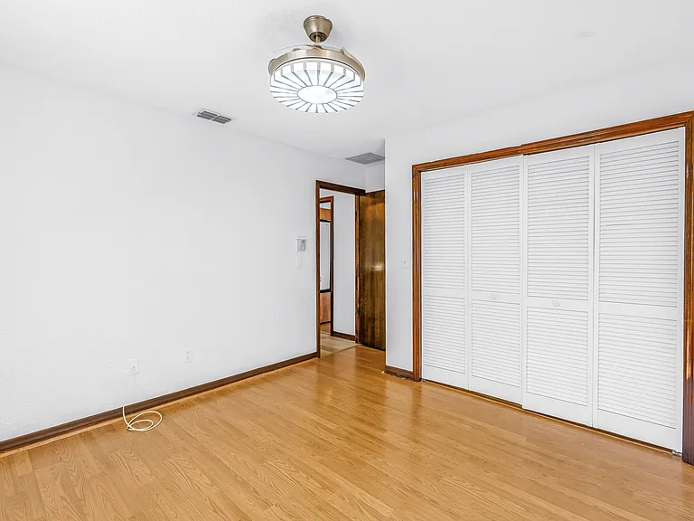 2789 Valencia Ln W — Photo 26