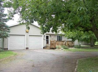 709 S Union Ave, Madison, SD 57042