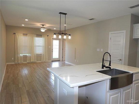 3rd image of 1336 E Candor Dr