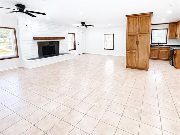 5th image of 11477 Moffett Rd