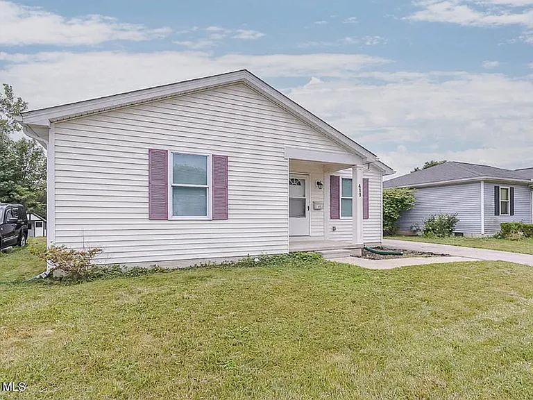 411 Waybridge Rd — Photo 2