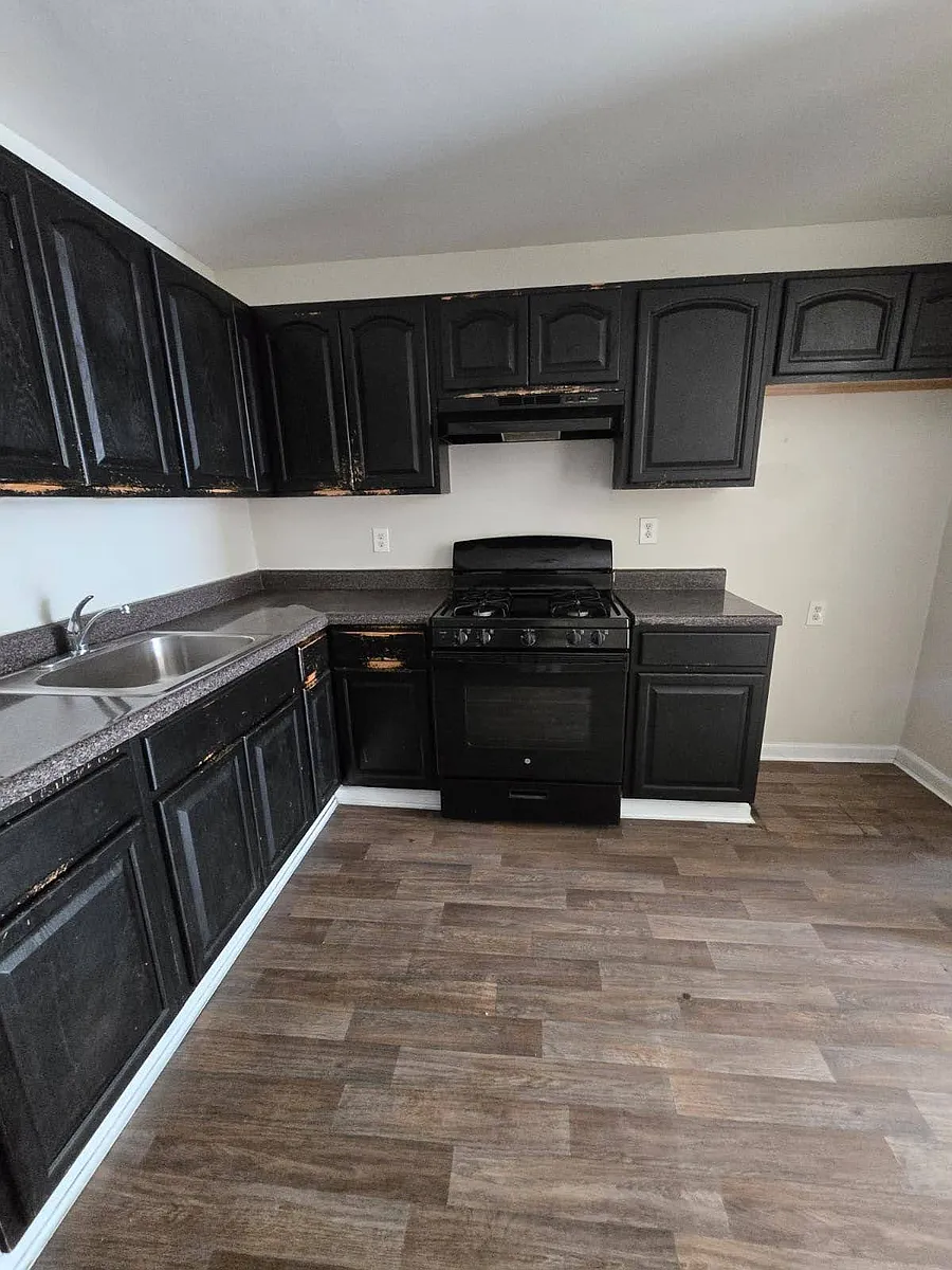Building Photo - 151 Mill St #1