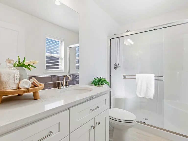 6367 W 30th Pl — Photo 12