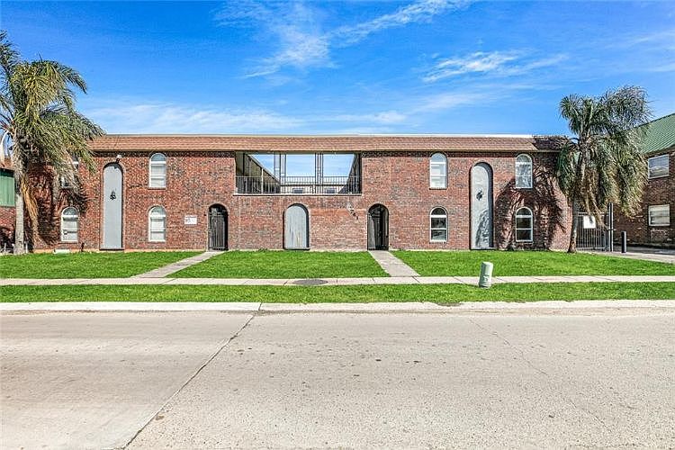 1st image of 6725 Tara Ln