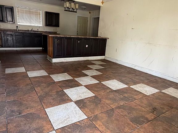 5th image of 5644 Linden St