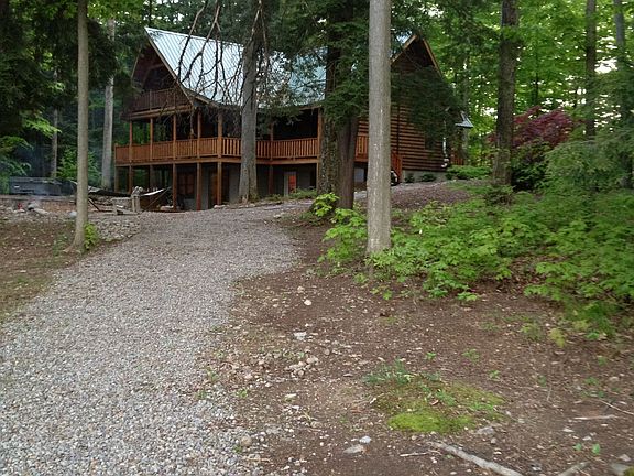 3rd image of 7685 Mallard Ln
