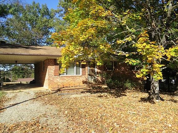 3rd image of 161 Hephill Dr