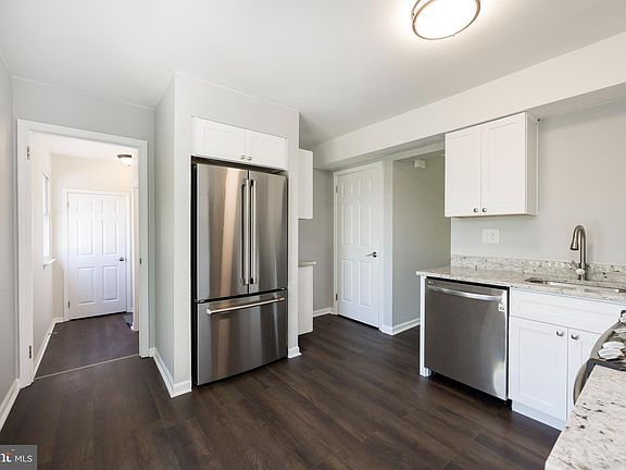 5th image of 1305 Creagh Knoll Ter