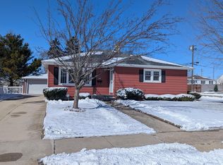 5302 46th Ave, Kenosha, WI 53144