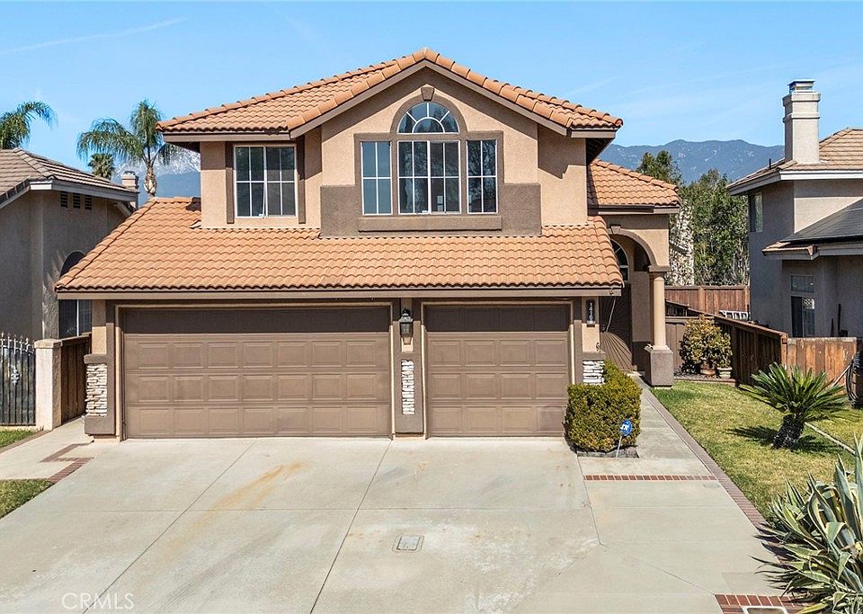 1st image of 14168 Plumas Ct