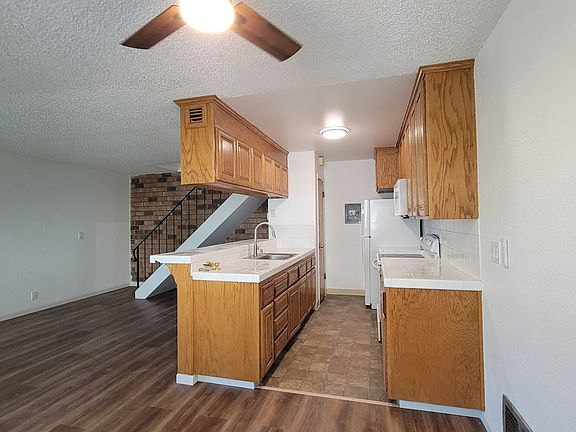 5th image of 847 Gilchrist Dr APT 2