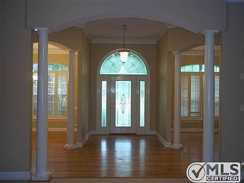 2nd image of 2220 Gates Dr #8