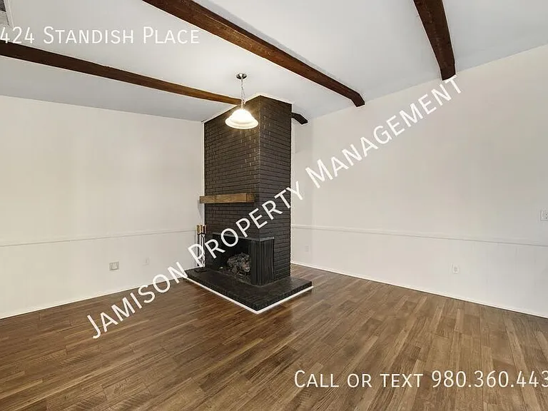 1424 Standish Pl — Photo 16