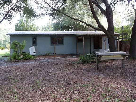 3rd image of 105 James Dr