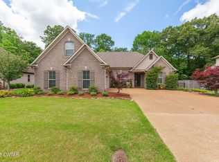 339 Copper Creek Dr, Jackson, TN 38305