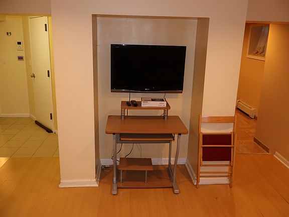 3rd image of 107 Claremont Ave #1