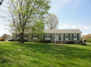 148 Surrey Ln, Mayfield, KY 42066
