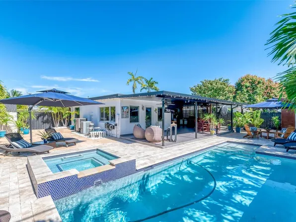 11350 SW 43rd Ln, Miami, FL 33165