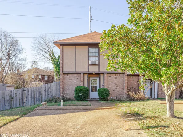 4 River Oaks Pl #A, Jackson, MS 39211