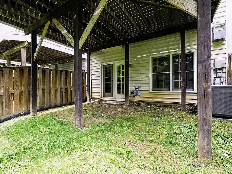 1156 Regal Oak Dr — Photo 53