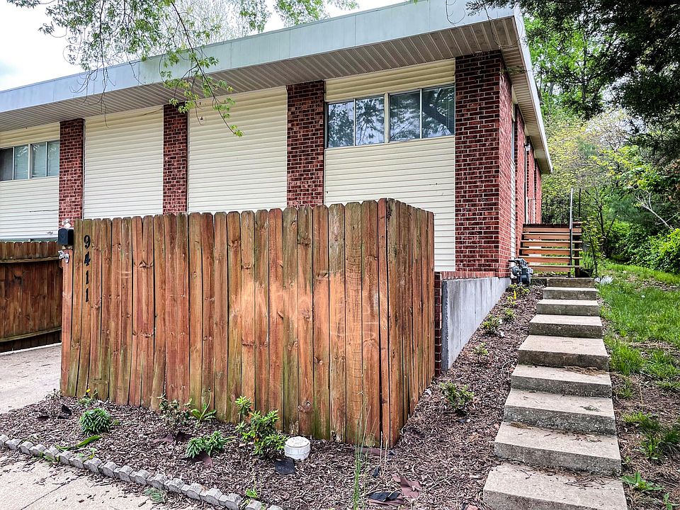 Front of duplex