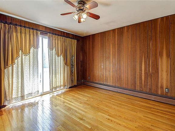 5th image of 18 Tabor Dr