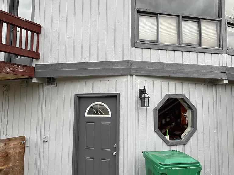 Tenderfoot St — Photo 2
