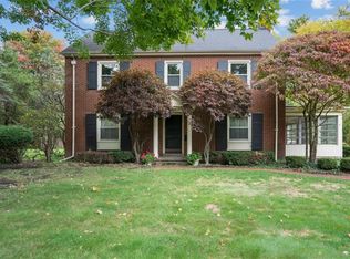 3207 Foster Dr NE, Warren, OH
