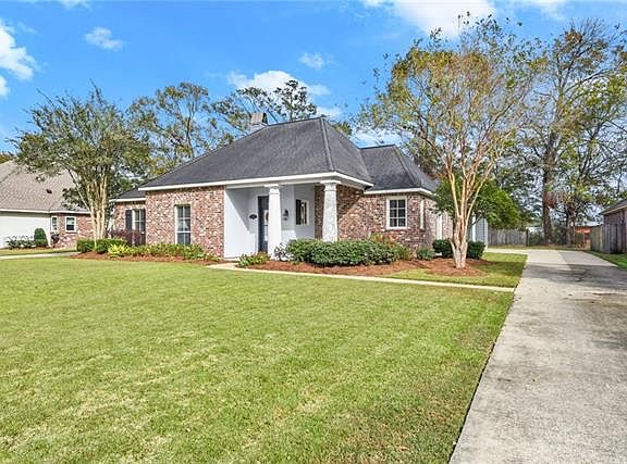 2nd image of 17462 Karen Dr