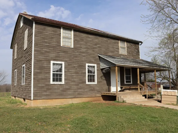 66 Lake Valley Drive, Seymour, MO 65746