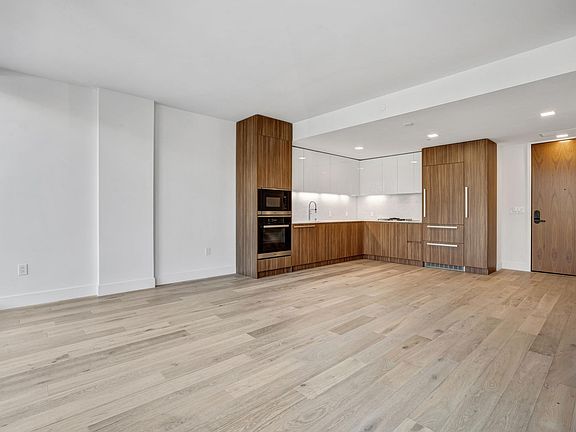 5th image of 2177 3rd St #305