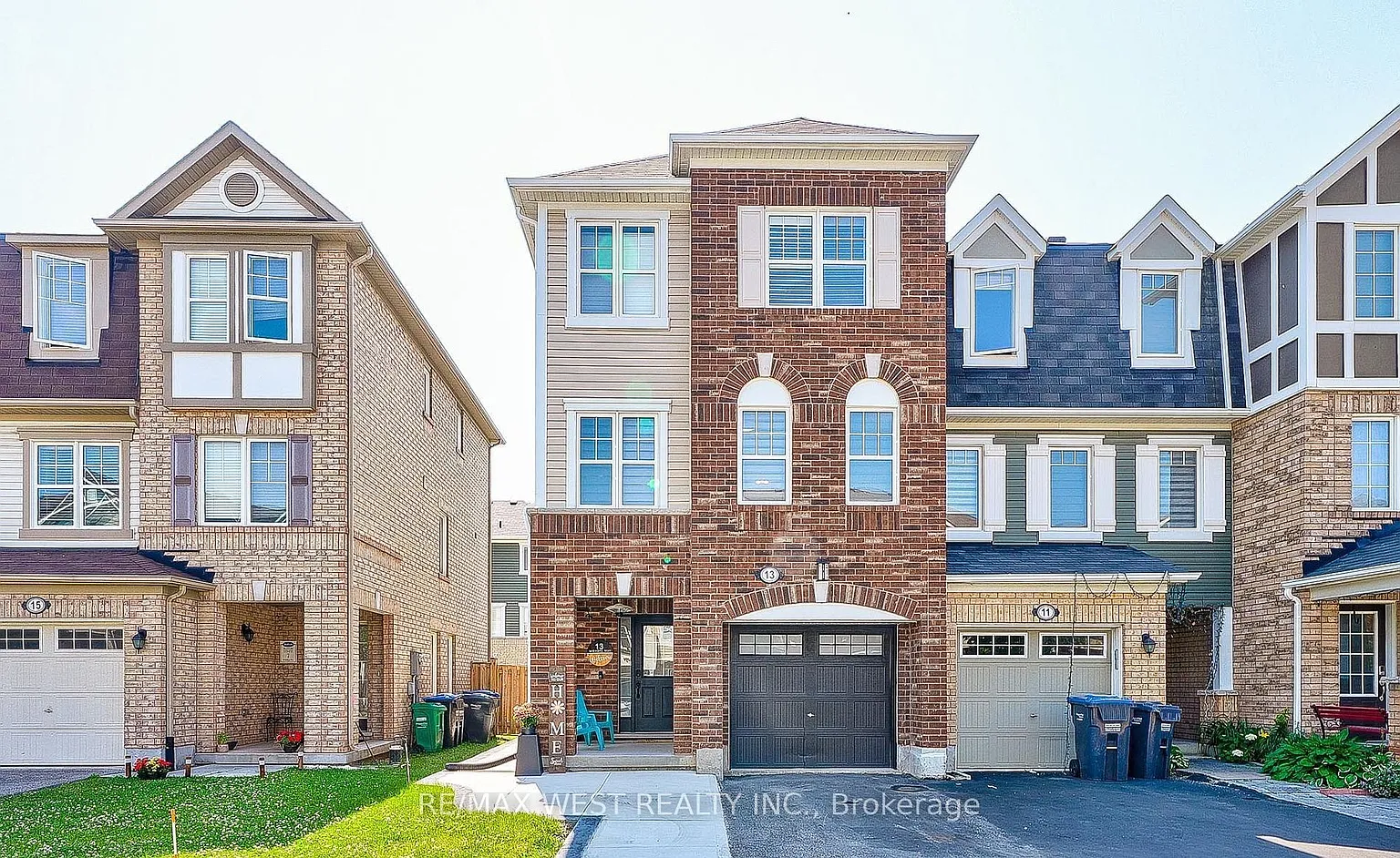 13 Midhope Way photo 1