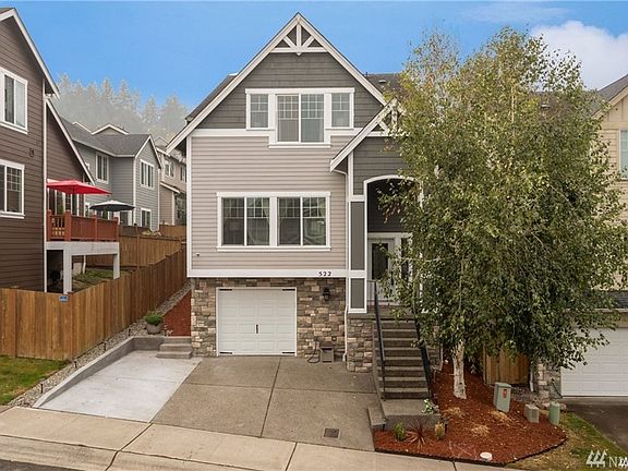 2nd image of 522 50th St SE Unit 104