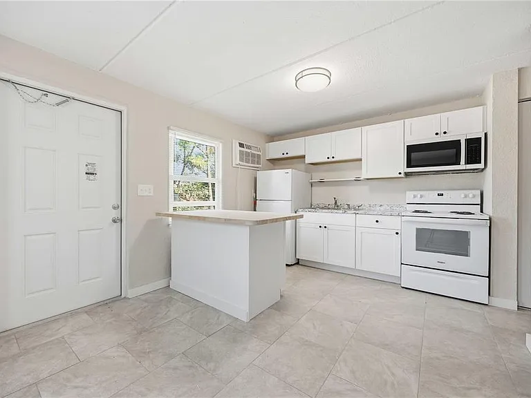 419 Grapefruit Ave #2A — Photo 2