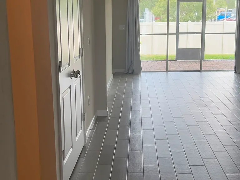 10223 Moran Ct — Photo 24