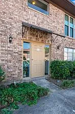 1 bed, 1.0 bath, 691 sqft, $1,300 — Photo 2