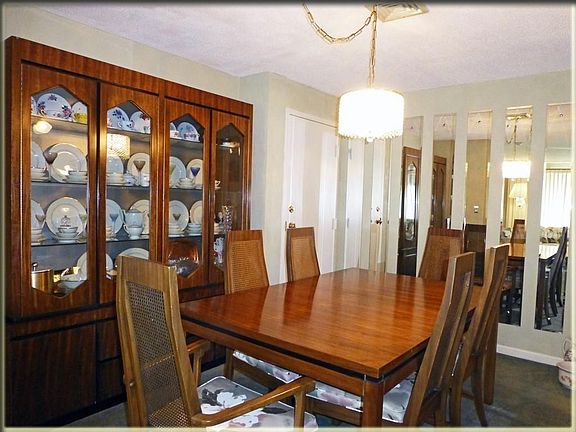 5th image of 12 Bourbon St APT 18