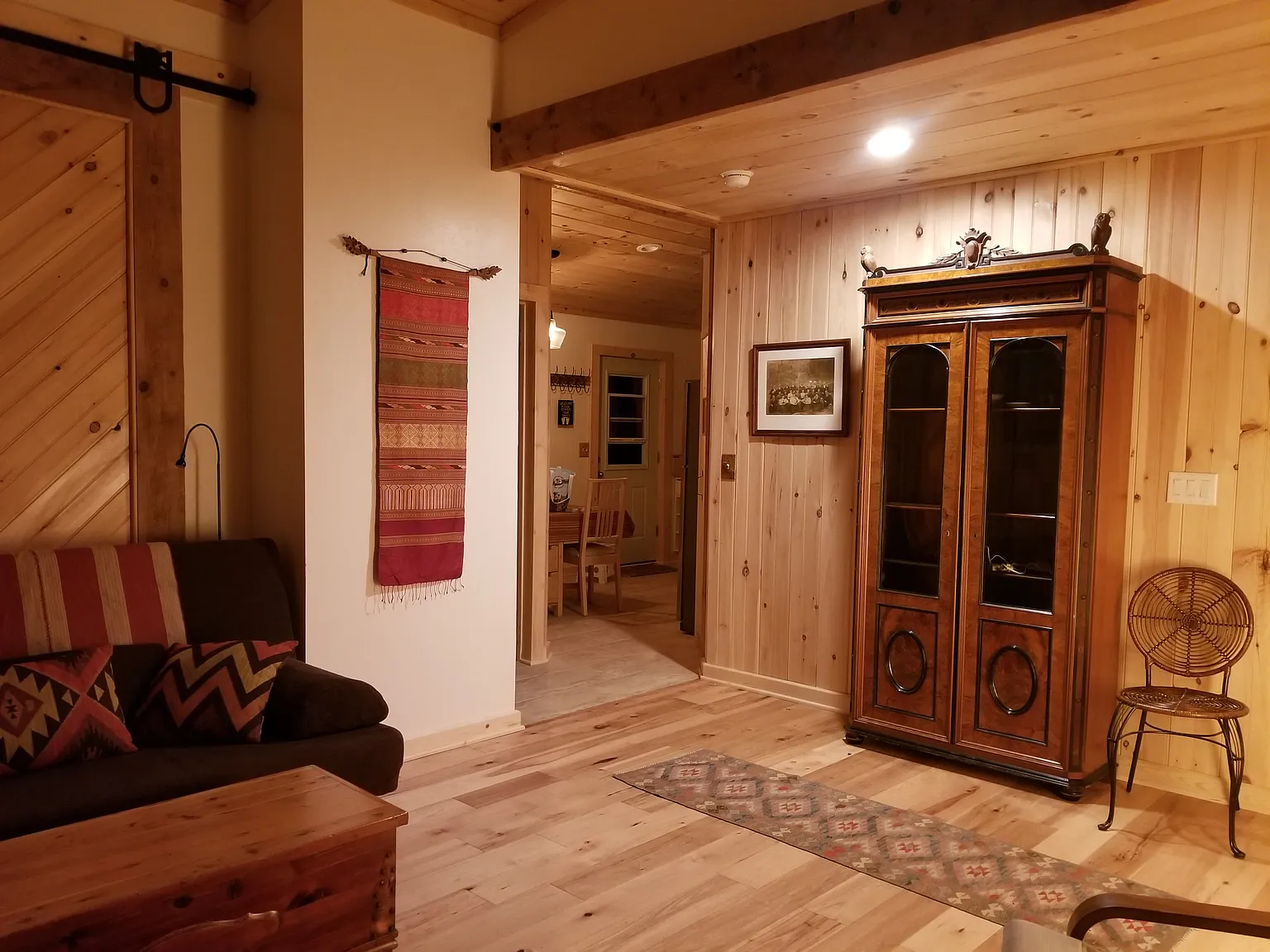 889 Sabeta Dr — Photo 4