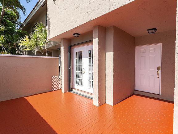 4th image of 9038 SW 113 Place Cir E