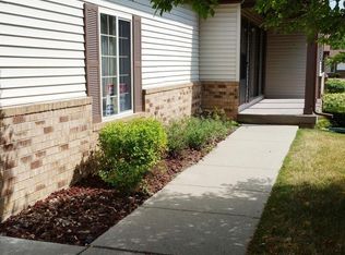5047 Sandalwood Dr, Grand Blanc, MI 48439
