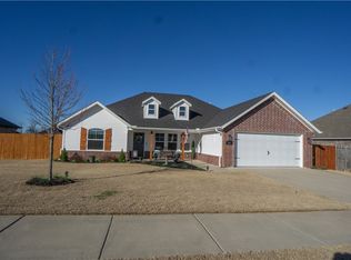 321 N Otoe St, Farmington, AR 72730