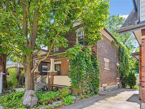 3rd image of 5 Dekay St