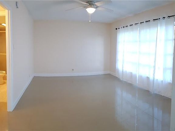 3rd image of 2950 N Palm Aire Dr APT 106