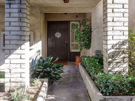 4th image of 555 W Sierra Madre Blvd Unit A