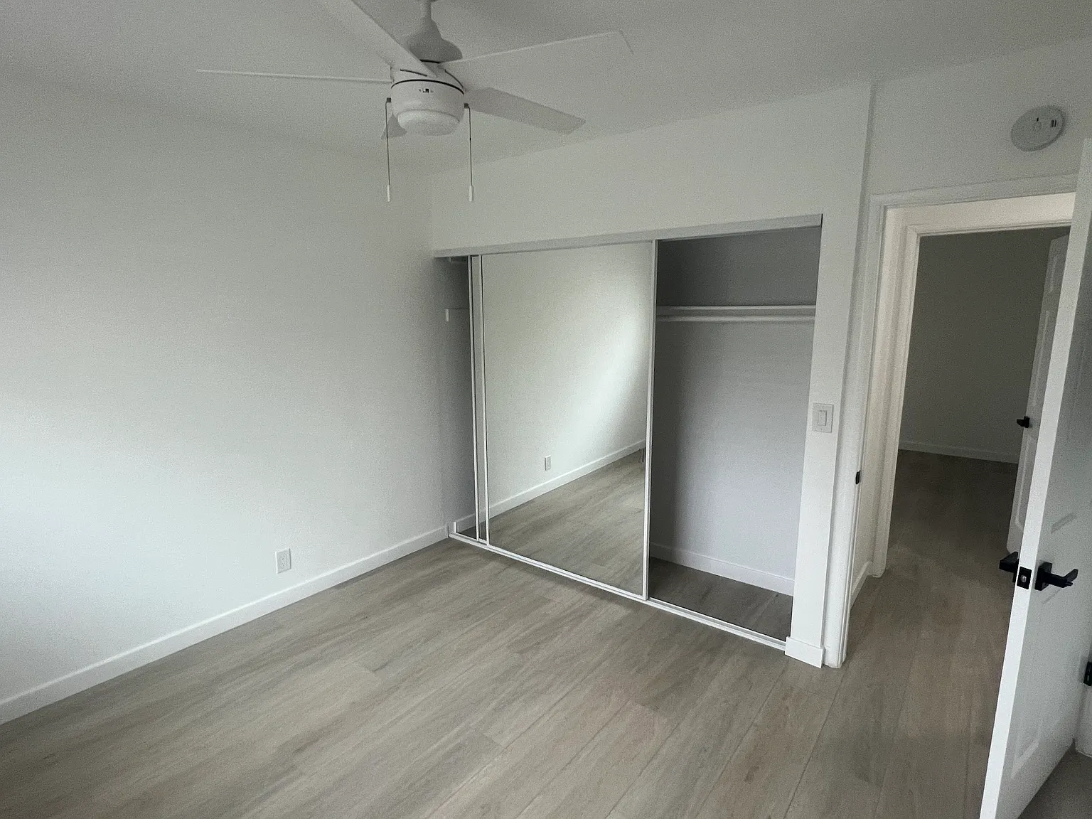 408 Sierra St — Photo 2